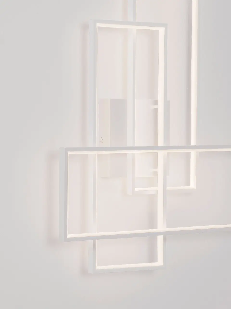 9081821_9